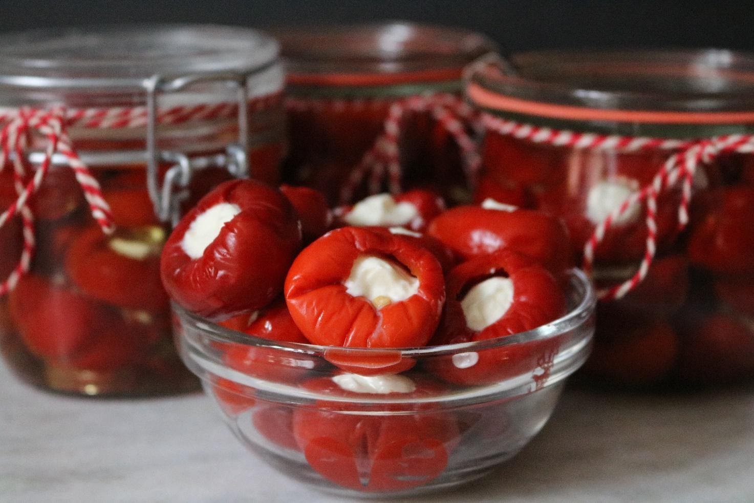 Hjemmelavede fyldte peppadew-pebre opskrift
