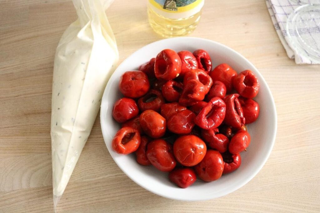 Hjemmelavet fyldte peppadew-pebre opskrift