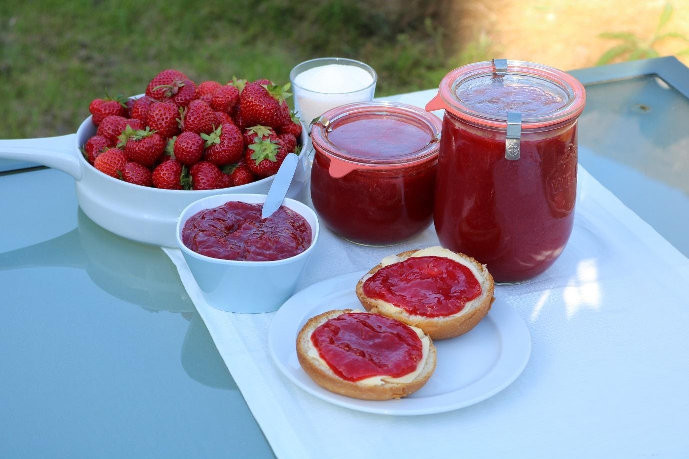 Hjemmelavet jordbær-marmelade opskrift selvforsyning DIY