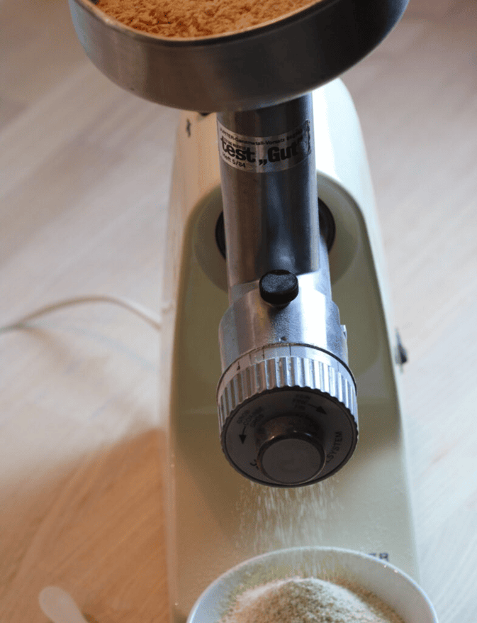 Hjemmemalet glutenfrit mel billigere