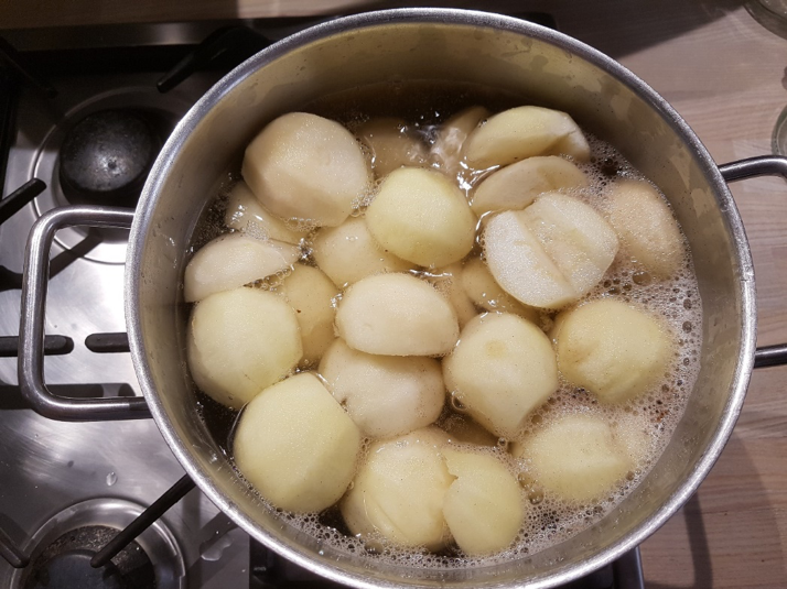 Hjemmelavet henkogte pærer delikatesse